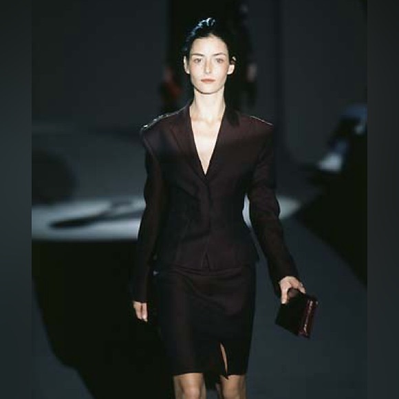 Gucci By Tom Ford Fall/Winter 1997 Burgundy Runway Skirt Size IT 46 - Picture 2 of 12